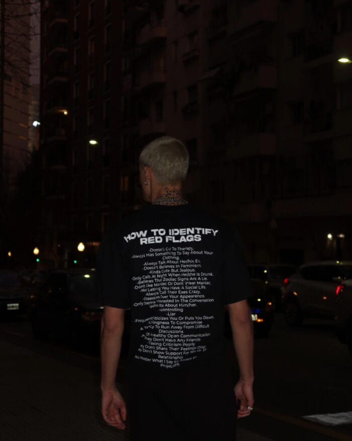 Remera Red Flags - Imagen 2
