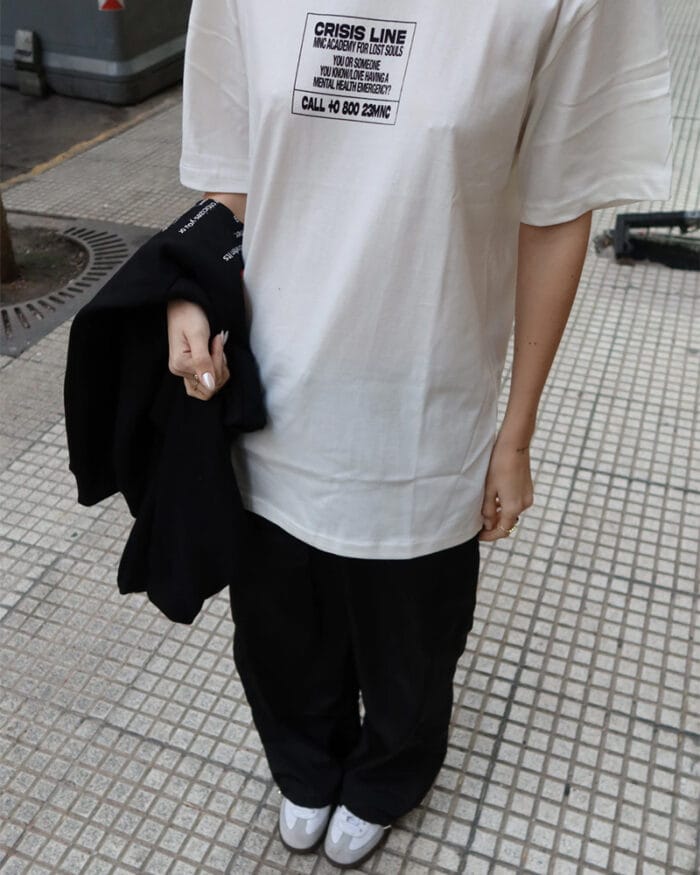 Remera Crisis Line Blanca - Imagen 2